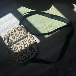 Thread wallets belt bag / crossbody bag